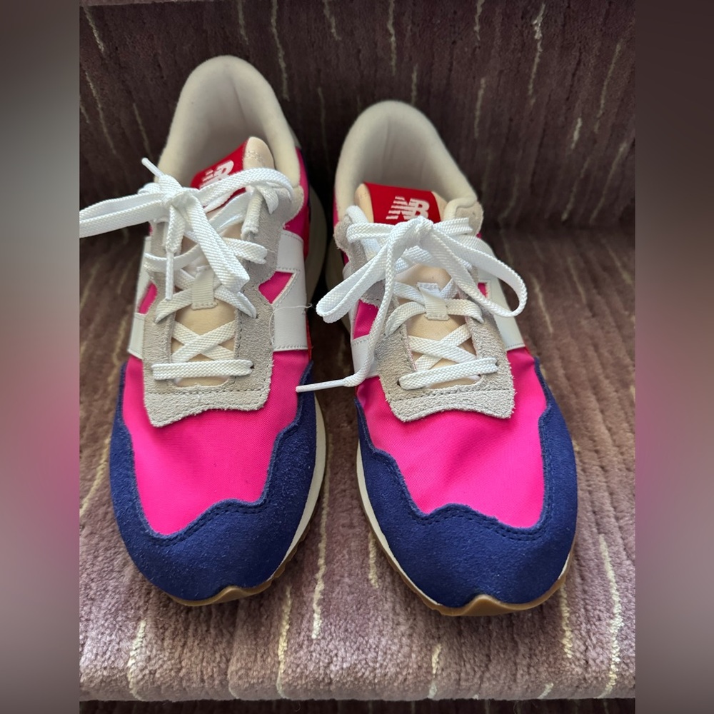 New Balance 237 NEW sneakers size 5